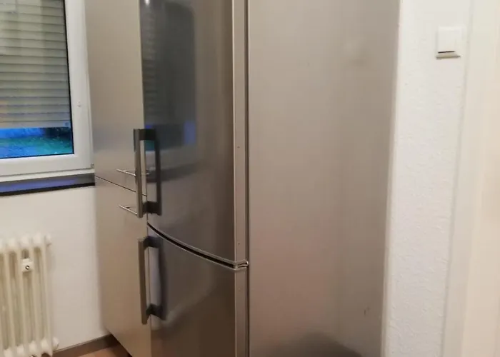 Gemuetliche Altbauwohnungen Mit Einzelzimmern Und Parkplatz Direkt Am Haus! Lejlighed