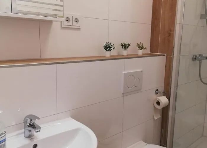 Gemuetliche Altbauwohnungen Mit Einzelzimmern Und Parkplatz Direkt Am Haus! Bochum