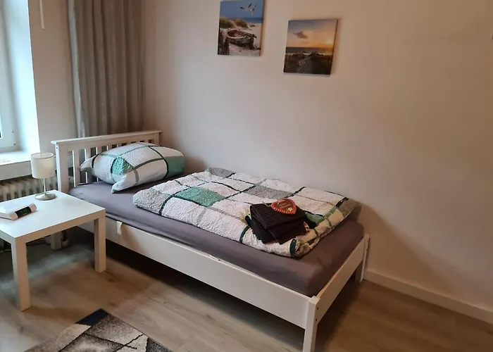 Lejlighed Gemuetliche Altbauwohnungen Mit Einzelzimmern Und Parkplatz Direkt Am Haus!